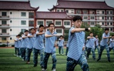 迷彩青春淬火成鋼，拔萃學子揚帆起航